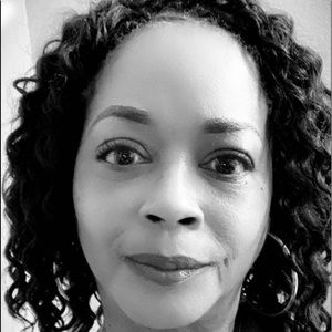 Meet your Posher, Lydia